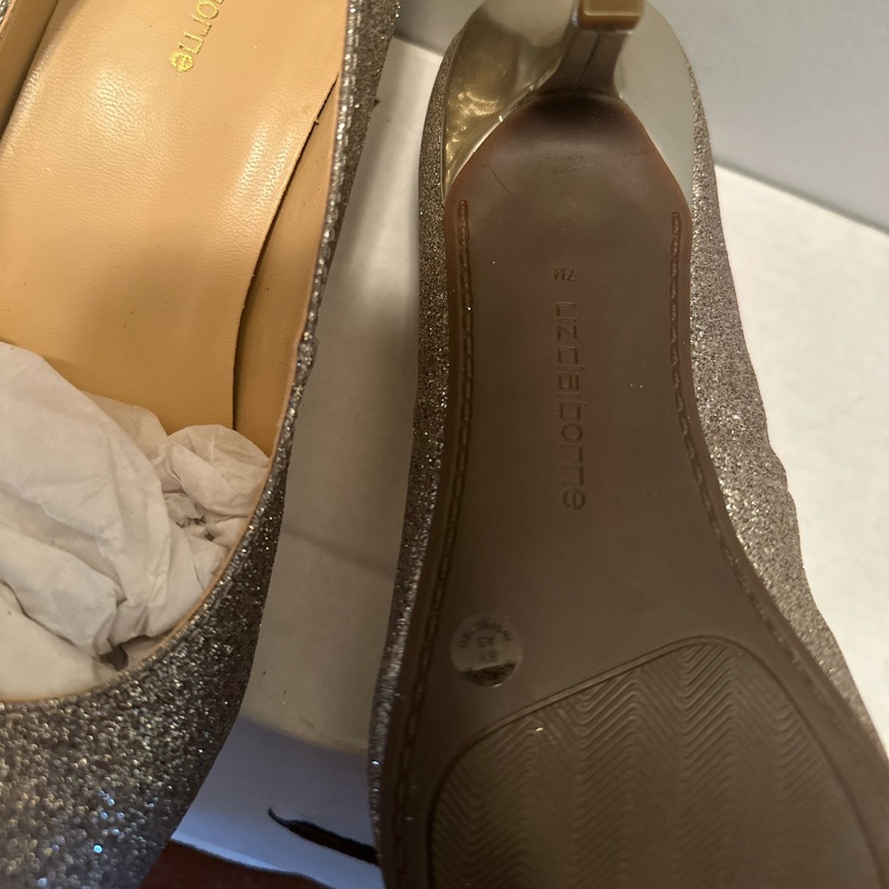 🎓NWT Liz Claiborne Women's Sparkling Silver Heeled Boots - Picture 10 of 11